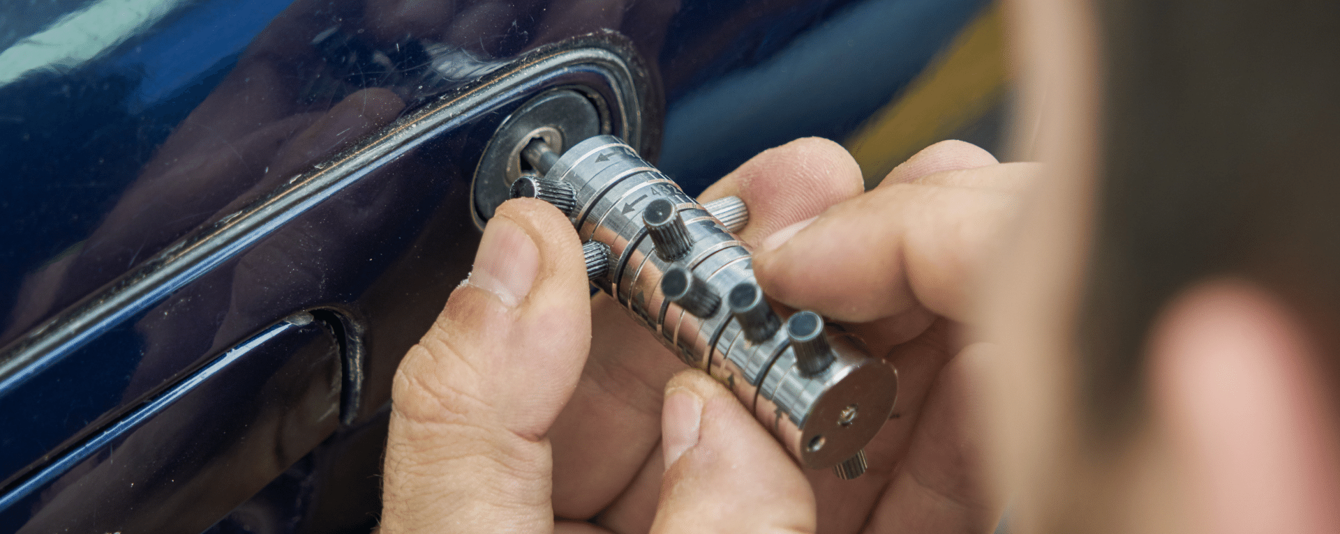 Hasarsız Oto Kapısı Açma İşlemi